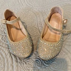Girls size 9 jewel flats.